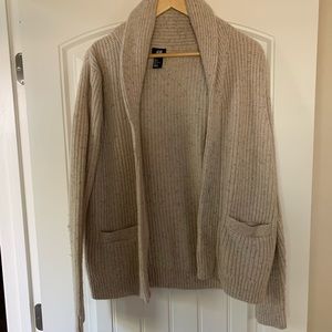 Cozy beige  H & M cardigan